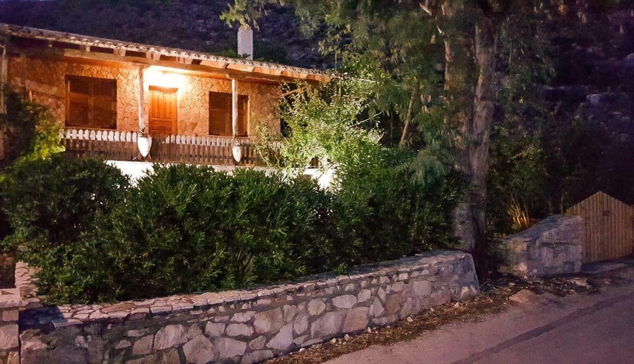Shipwreck Villa Agios Nikolaos  Buitenkant foto
